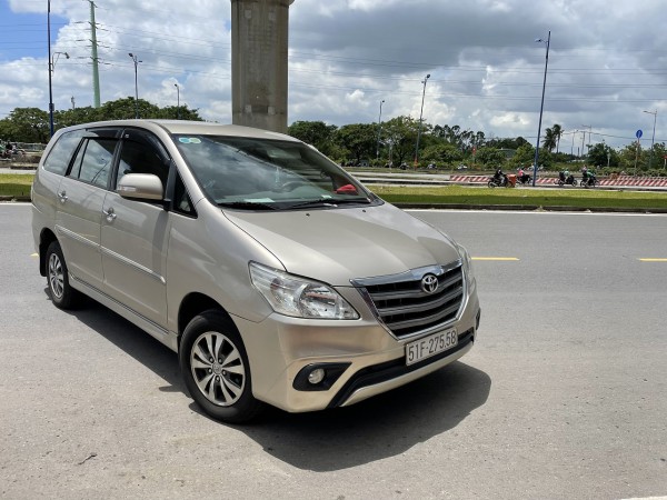 Toyota Innova Cần bán Innova 2015 HCM chính chủ